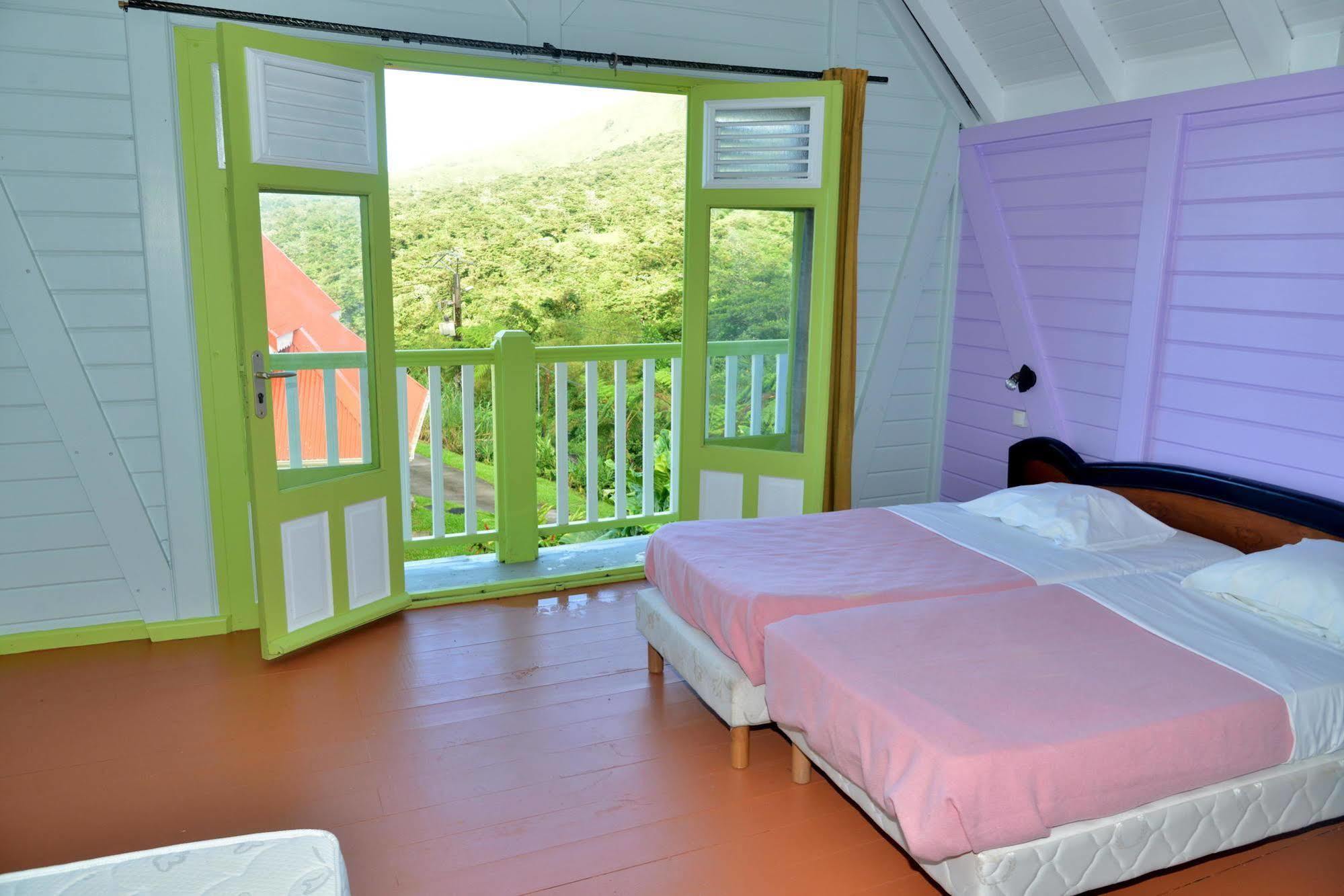 Auberge De La Montagne Pelee Hotel Saint-Pierre Esterno foto